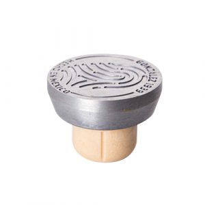 Contemporary customised silver zamzk stopper 3D embossed branding Contemporary zamzk bottle stopper with silver 3D embossed logo